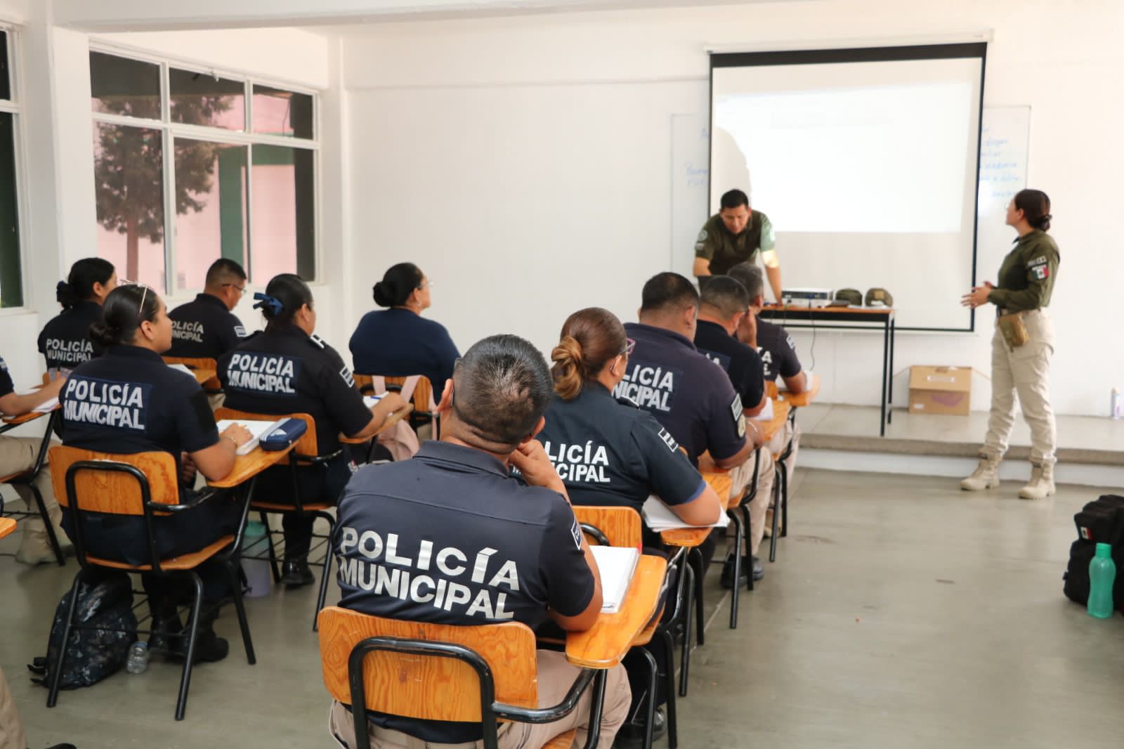 Academia Estatal de Seguridad dará capacitación a policías de 19 ...